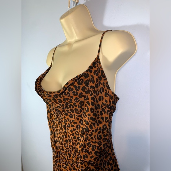 Good American cowl neck drape Leopard Print Satin Slip Dress Spaghetti straps 2 - Picture 6 of 9